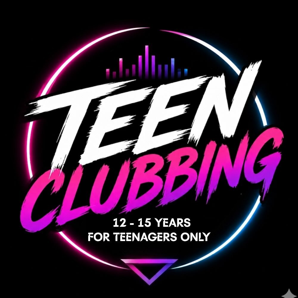 Teen Clubbing Logo: Schriftzug in Weiß und Pink mit Neon-Ring